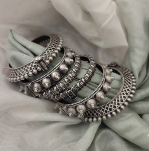 6-Piece Silver Replica Bangles